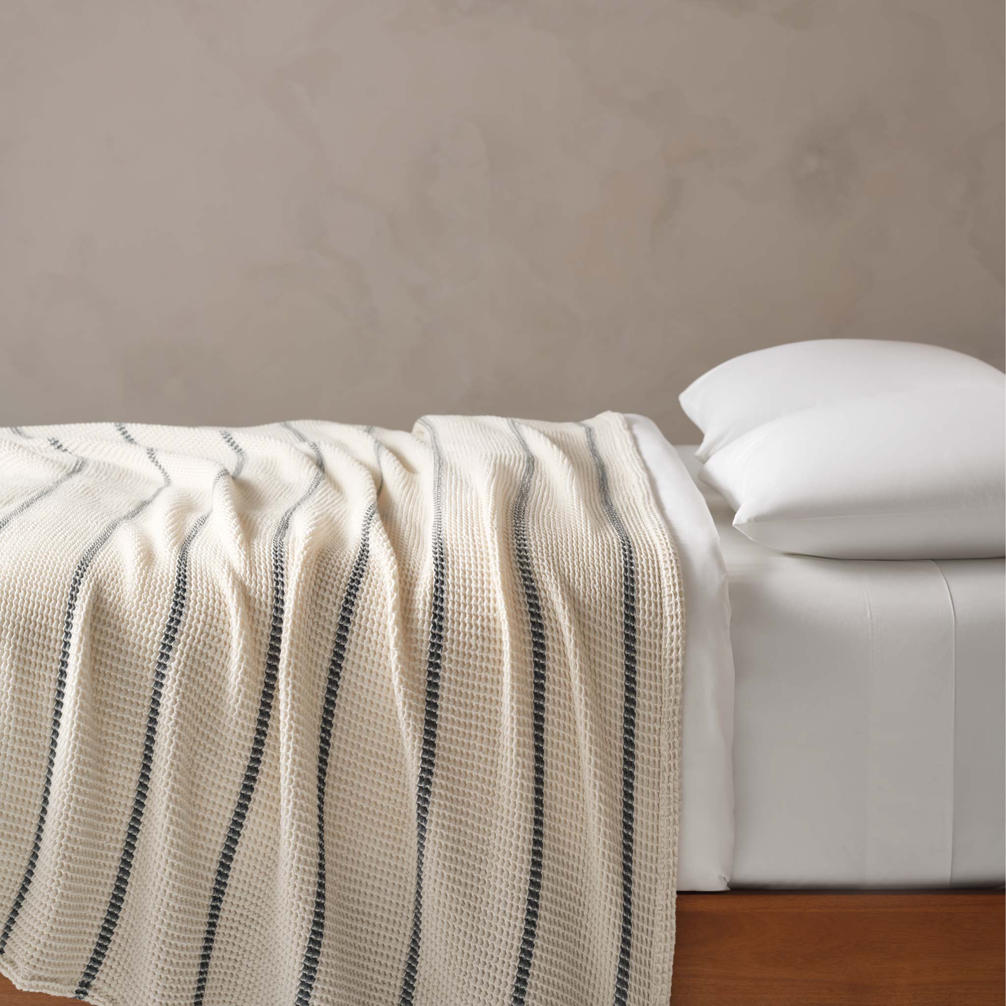 Dreamweave Waffle Bed Blanket U0